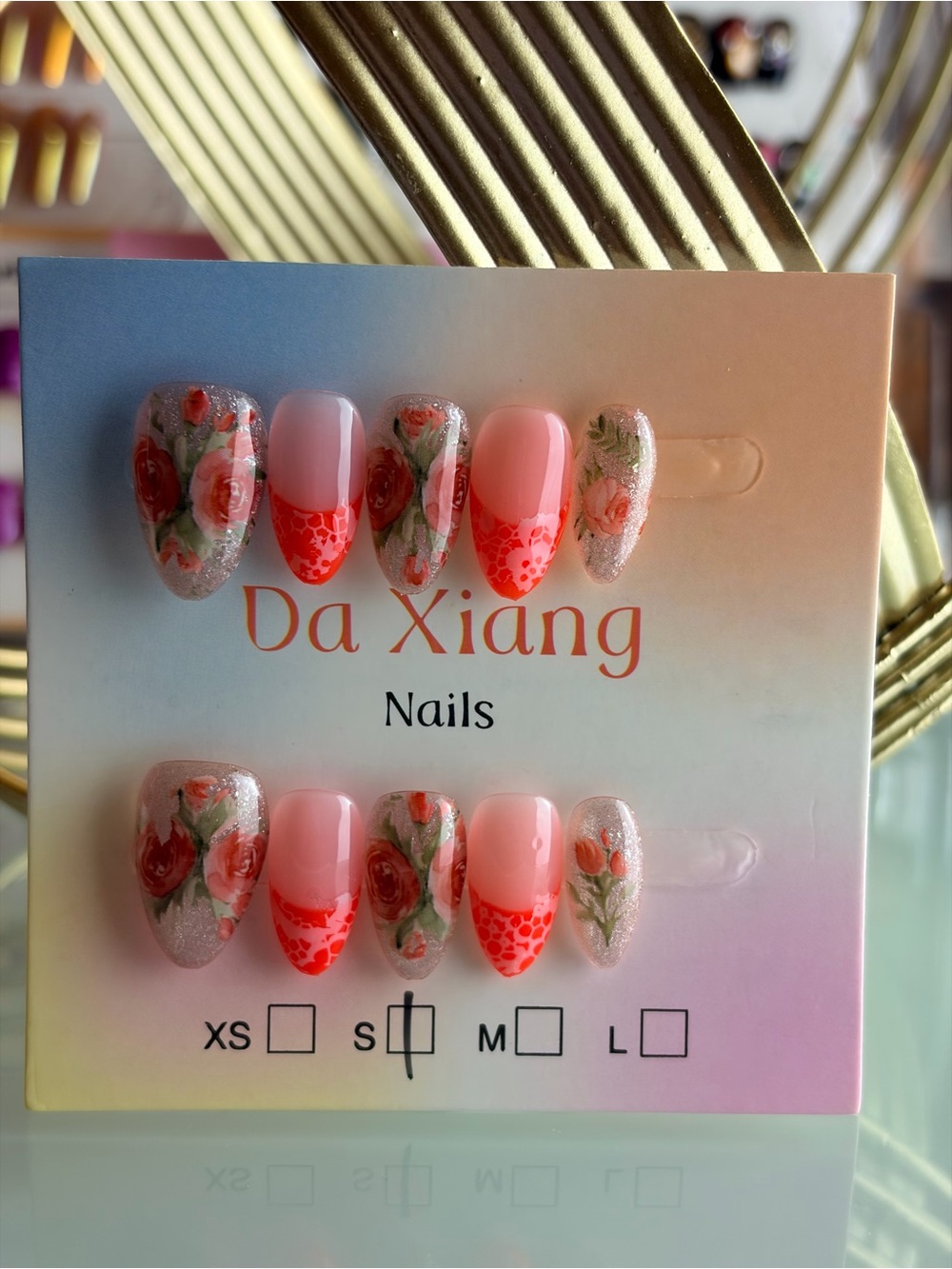 Da Xiang Floral Pink Press-On Nail Set small